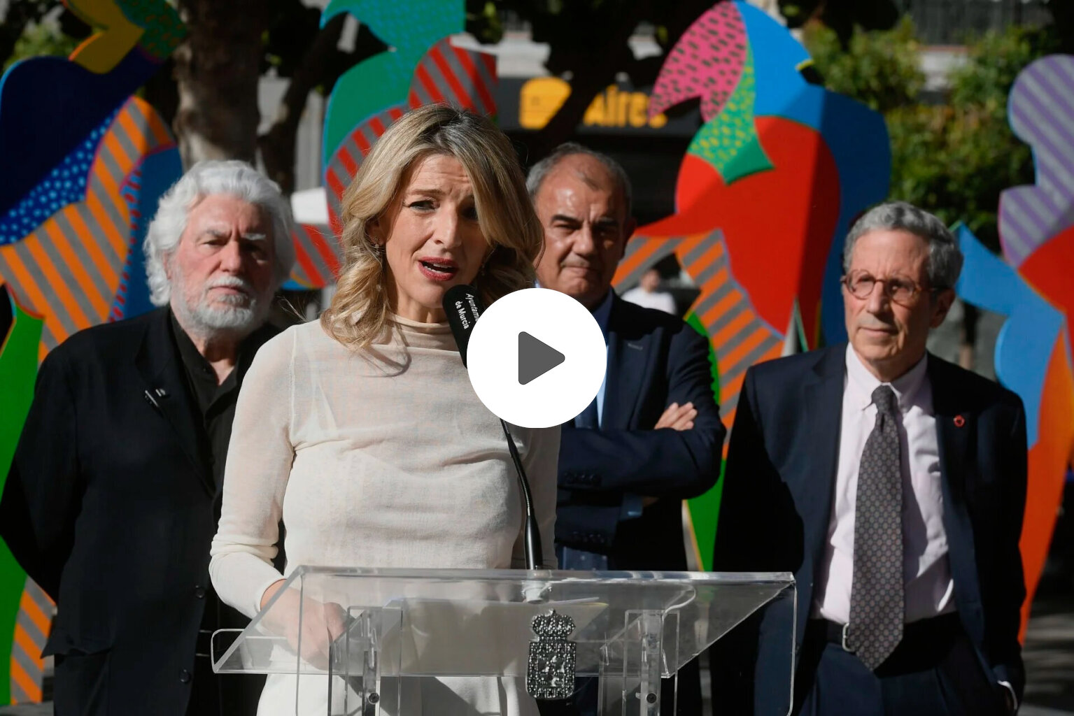 "Solos somos invisibles, juntos somos invencibles" 1a Escultura de la Economía Social. Murcia 2025